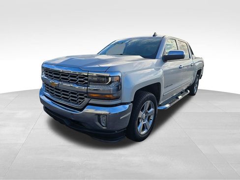 Used 2017 Chevrolet Silverado 1500 LT w/ High Desert Package image 7