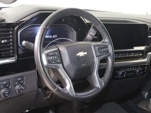 Used 2024 Chevrolet Silverado 1500 LT AWD/4WD image 6