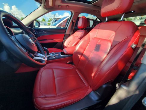 Used 2021 Alfa Romeo Stelvio Sprint w/ Nero Edizione RWD image 21