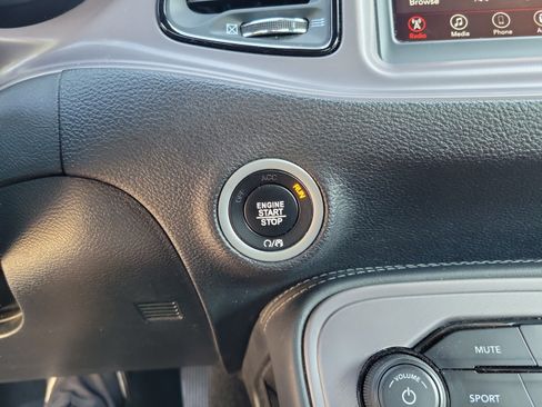 Used 2023 Dodge Challenger SXT RWD image 19
