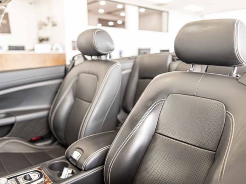 Used 2011 Jaguar XK Convertible image 18