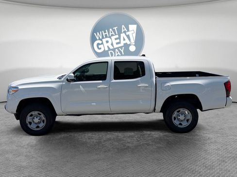 Certified 2023 Toyota Tacoma SR AWD/4WD image 7