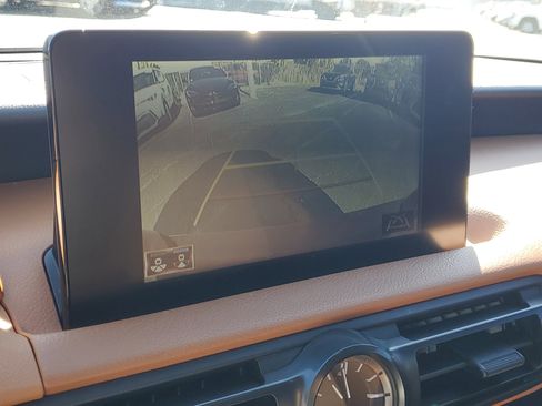 Used 2023 Lexus IS 300 w/ Comfort Package image 29