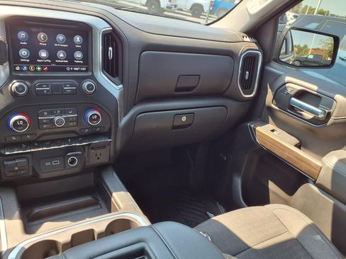 Used 2021 Chevrolet Silverado 1500 LT Trail Boss w/ Convenience Package II AWD/4WD image 6