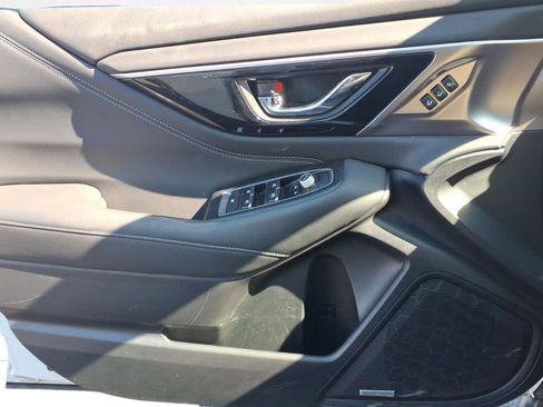 Used 2023 Subaru Outback Limited image 15