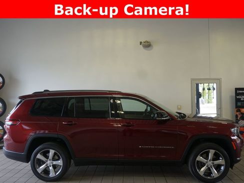 Used 2021 Jeep Grand Cherokee L Limited w/ Luxury Tech Group II AWD/4WD image 2