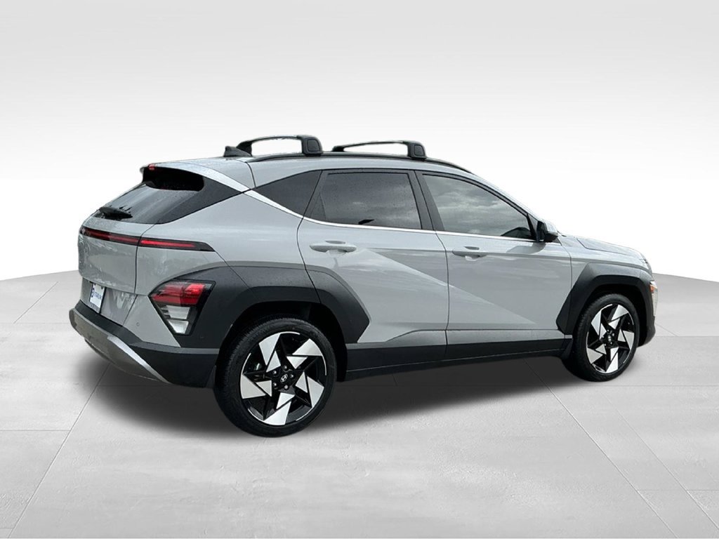 Used 2025 Hyundai Kona Limited FWD image 6