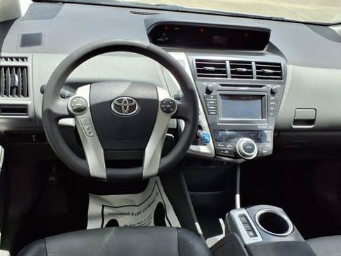 Used 2012 Toyota Prius V Five FWD image 14