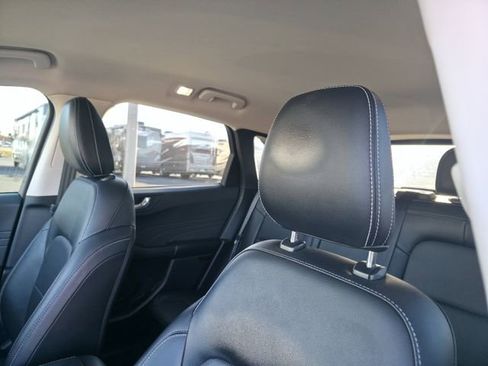 Used 2022 Ford Escape SEL image 12