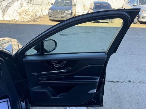 Used 2023 Lincoln Corsair Reserve w/ Equipment Group 201A image 13