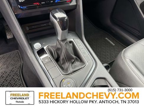 Used 2022 Volkswagen Tiguan SE image 37