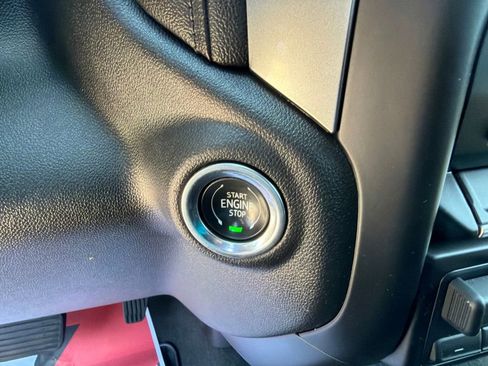 Used 2019 Chevrolet Silverado 1500 LT w/ All-Star Edition AWD/4WD image 28
