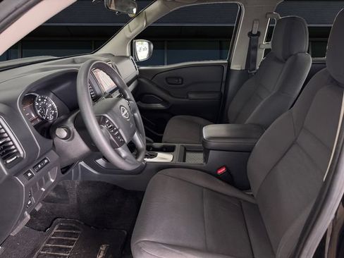 Used 2022 Nissan Frontier S w/ Technology Package AWD/4WD image 9