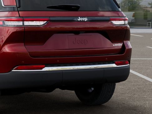 New 2026 Jeep Grand Cherokee Laredo RWD image 13