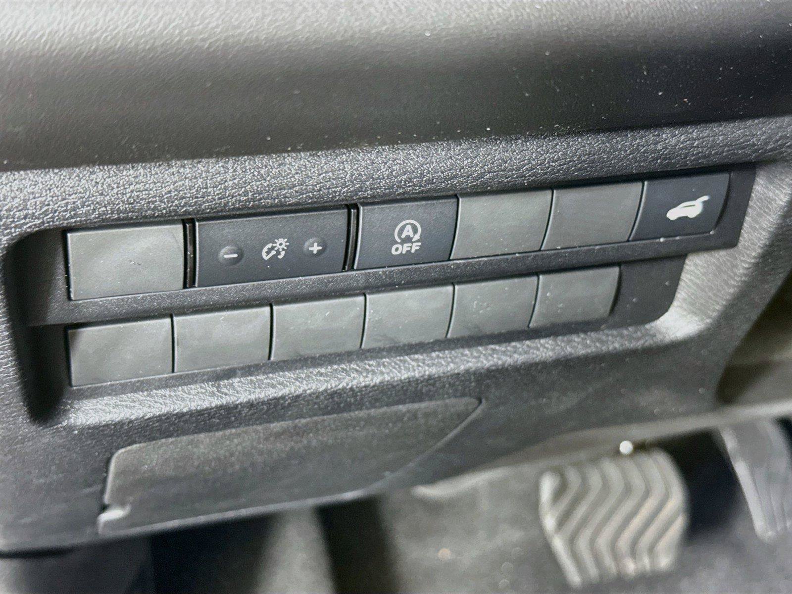 New 2026 Mitsubishi Outlander SE FWD image 14