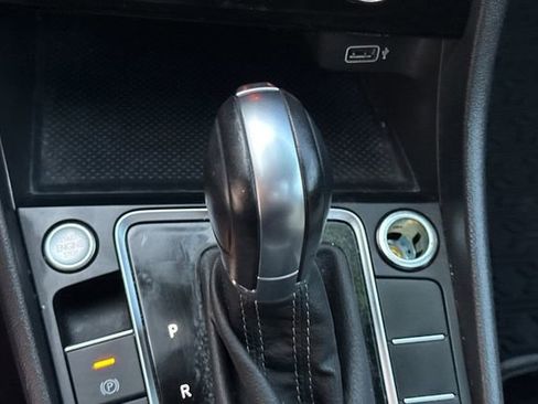 Used 2019 Volkswagen Jetta R-Line image 22