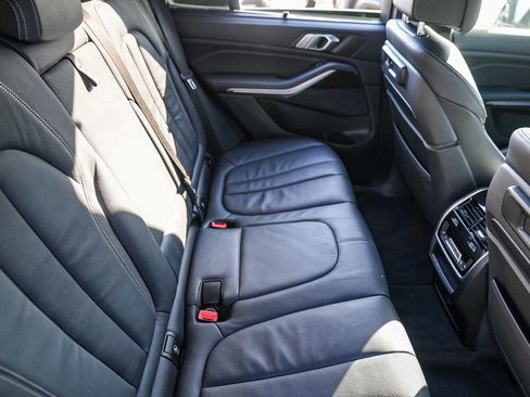 Used 2020 BMW X5 xDrive40i w/ Luxury Seating Package image 19