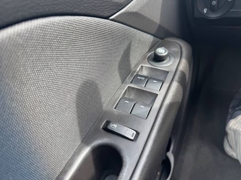 Used 2012 Ford Fusion SE FWD image 21
