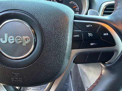 Used 2018 Jeep Grand Cherokee Trailhawk w/ Trailhawk Luxury Group AWD/4WD image 20