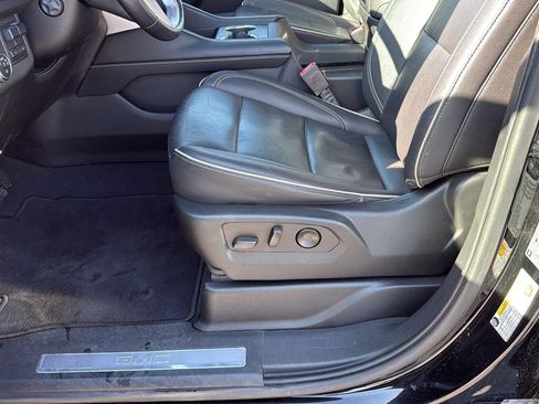 Used 2022 GMC Yukon SLT image 16