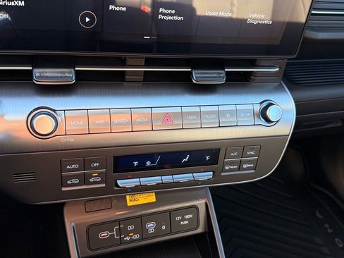 New 2026 Hyundai Kona SEL Premium image 17