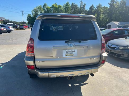 Used 2004 Toyota 4Runner SR5 AWD/4WD image 6