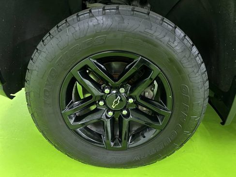 Used 2020 Chevrolet Silverado 1500 LT Trail Boss AWD/4WD image 16