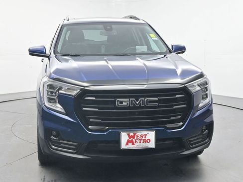 Used 2022 GMC Terrain SLT w/ Infotainment Package II image 27