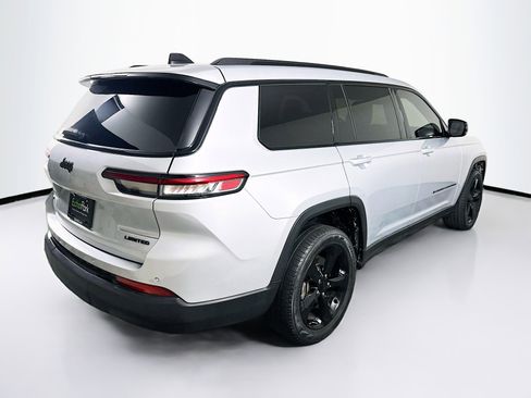 Used 2023 Jeep Grand Cherokee L Limited w/ Black Appearance Package image 9