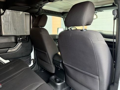 Used 2017 Jeep Wrangler Unlimited Sport w/ Quick Order Package 24S image 19