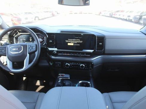 Used 2023 GMC Sierra 1500 SLT image 23