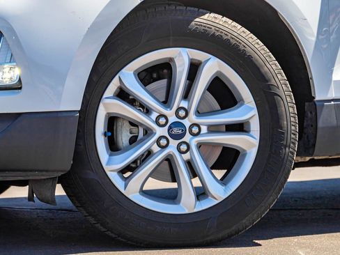Used 2020 Ford Edge SEL FWD image 6