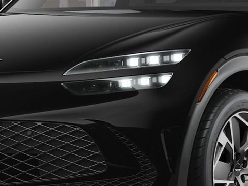 New 2025 Genesis GV60 Advanced image 11