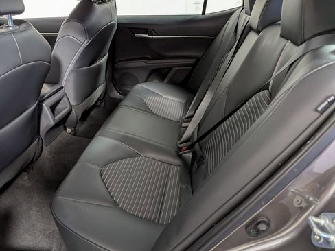 Used 2022 Toyota Camry SE w/ Convenience Package image 42