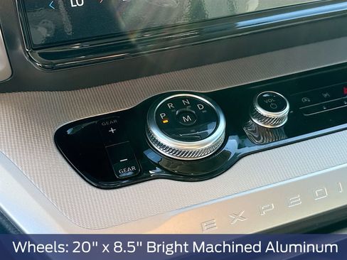 New 2026 Ford Expedition Active RWD image 25