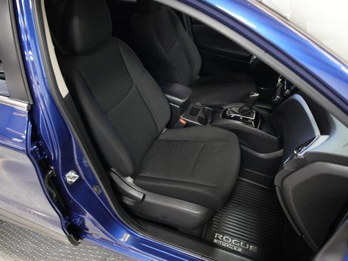 Used 2020 Nissan Rogue Sport S w/ Appearance Package image 19