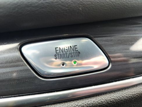 Used 2024 Buick Enclave Premium image 21