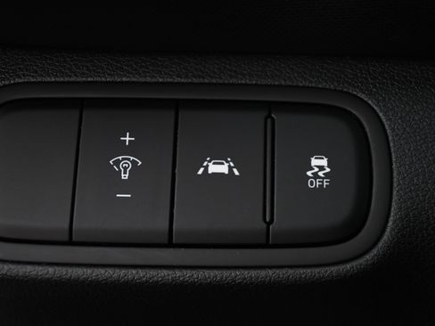 Used 2022 Hyundai Venue SEL image 29