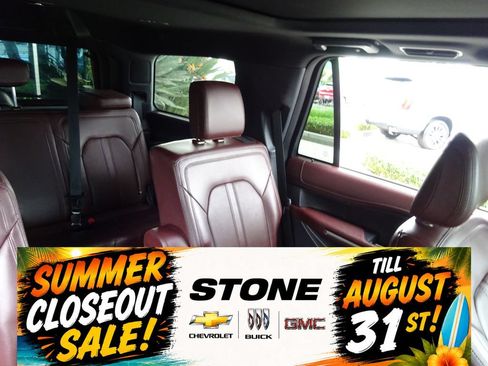 Used 2022 Ford Expedition Limited AWD/4WD image 16