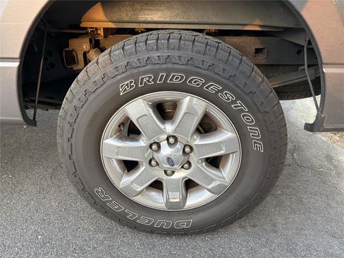 Used 2014 Ford F150 XLT w/ Equipment Group 302A Luxury image 11