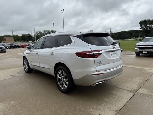 Used 2018 Buick Enclave Avenir w/ Avenir Technology Package image 3