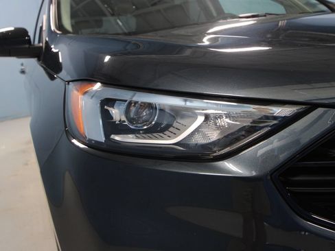 Used 2022 Ford Edge SE w/ Black Appearance Package AWD/4WD image 32