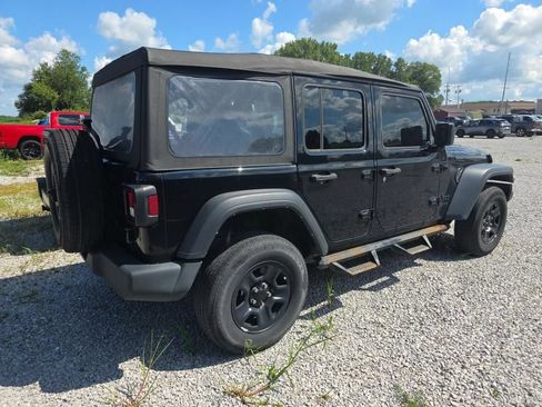 Used 2022 Jeep Wrangler Unlimited Sport AWD/4WD image 5