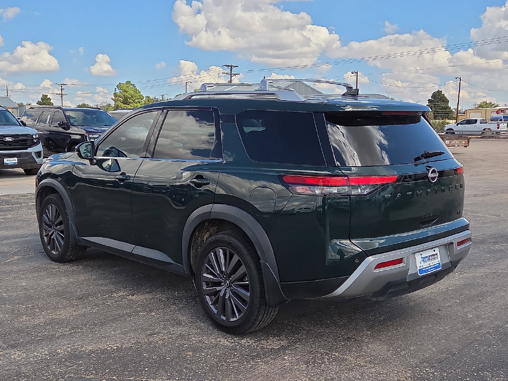 Used 2022 Nissan Pathfinder SL w/ SL Premium Package FWD image 3