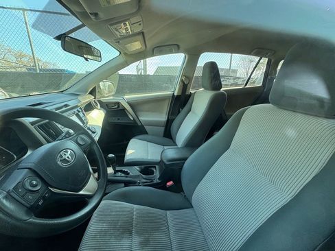Used 2013 Toyota RAV4 LE image 8