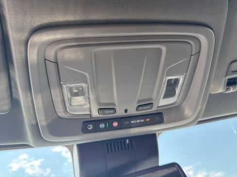 New 2025 GMC Sierra 3500 SLT w/ SLT Convenience Package image 28