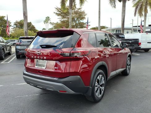 Certified 2023 Nissan Rogue SV image 7