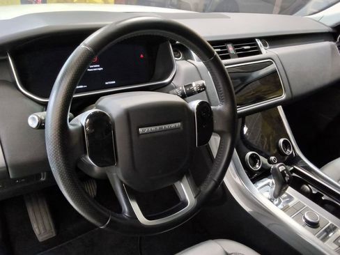 Used 2019 Land Rover Range Rover Sport SE image 15