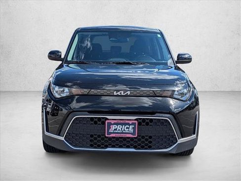 Used 2024 Kia Soul LX w/ Option Group 015 FWD image 2