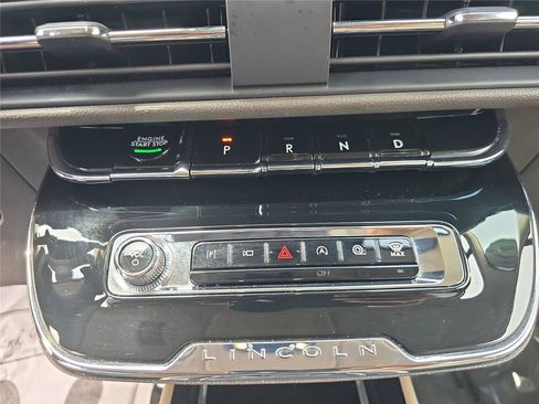 Certified 2024 Lincoln Corsair FWD image 21